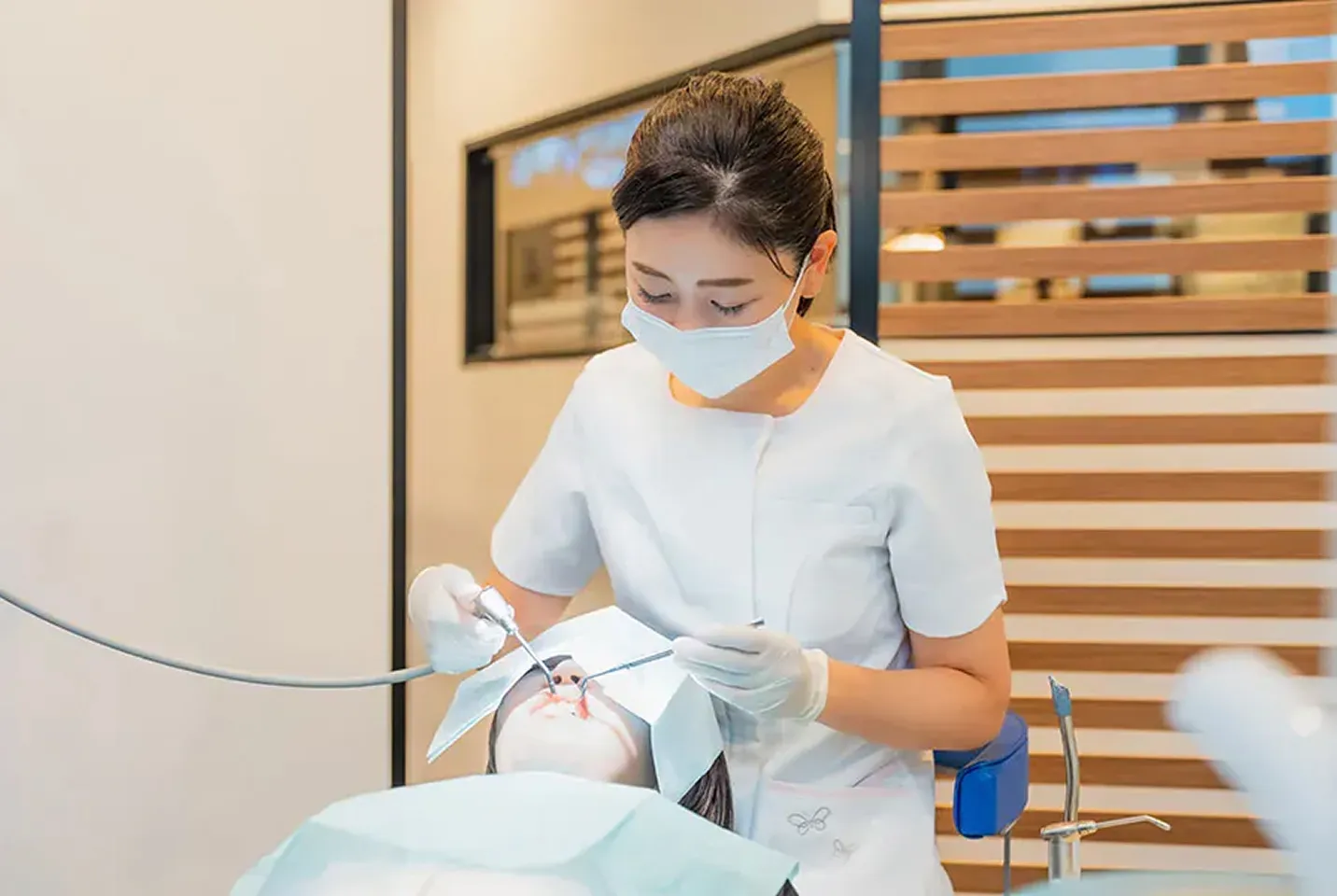 治療なるべく抜かない・削らない痛みの少ない治療方針