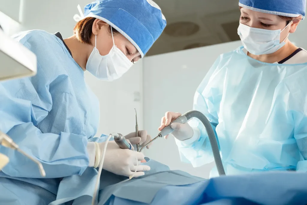 虫歯治療からインプラントまで対応できる総合歯科医院